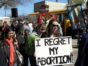 avortement-femme-regrette-1-mpi