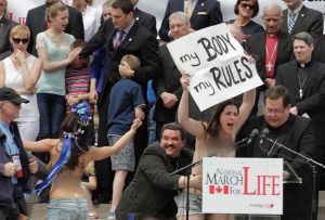 march-for-life-pttawa-femen-2-mpi
